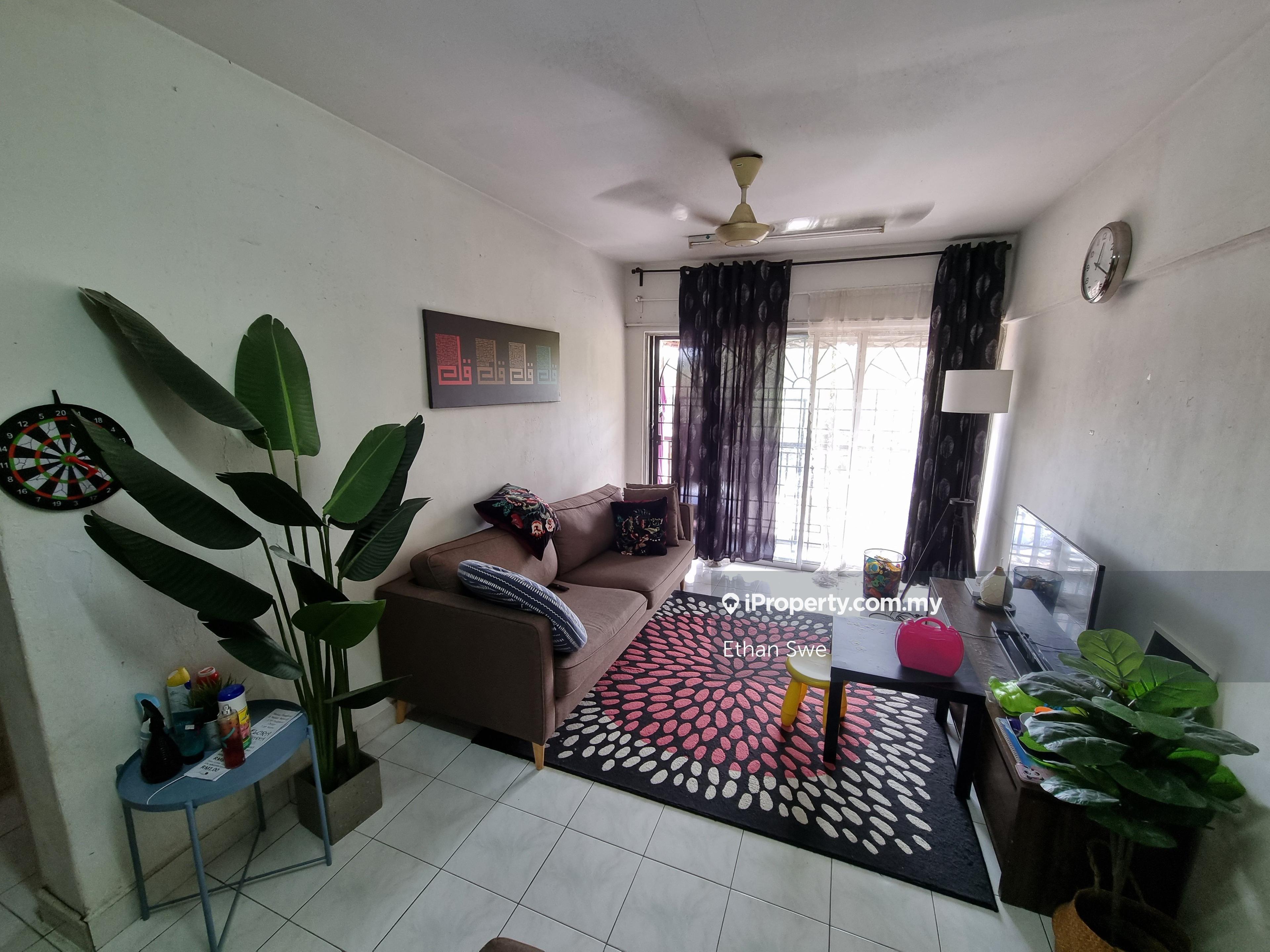 Damansara Damai Peace and Quiet Apartment, Comfortable for own stay