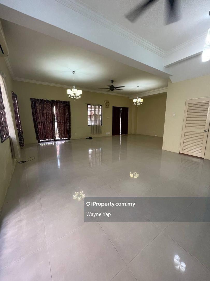 Bandar Nusa Putra 2sty semi-d Below Market Rm100k Gated Guarded