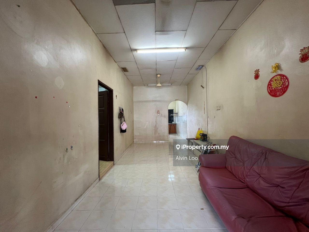 Taman sri serdang @ kepala batas @ single storey terrace house sale