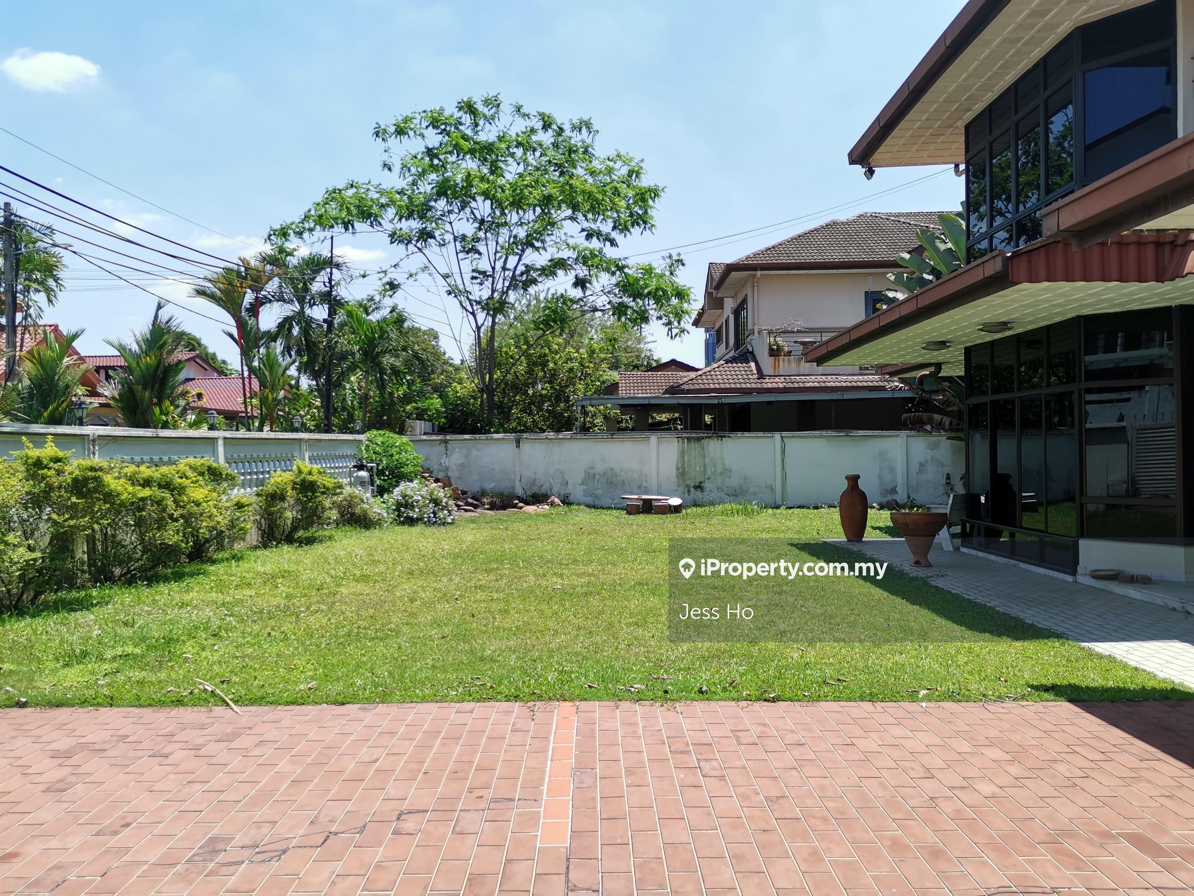 Freehold, Gated & Guarded, Big Land