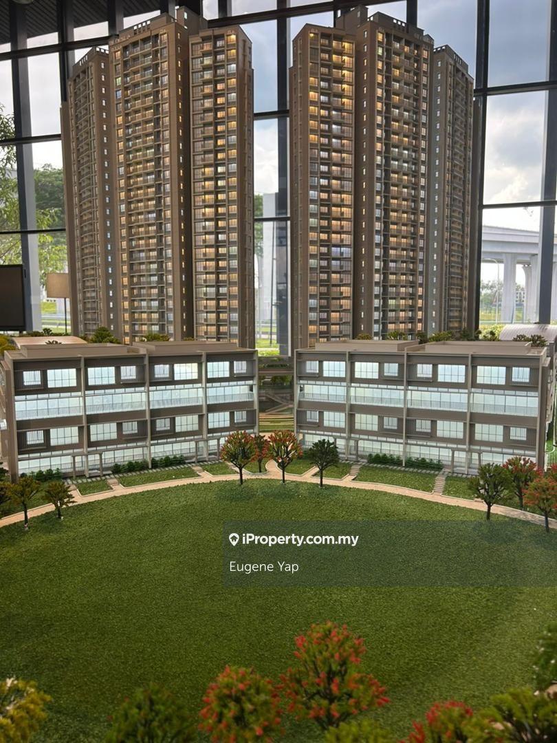 Condo, Walking distance to MRT