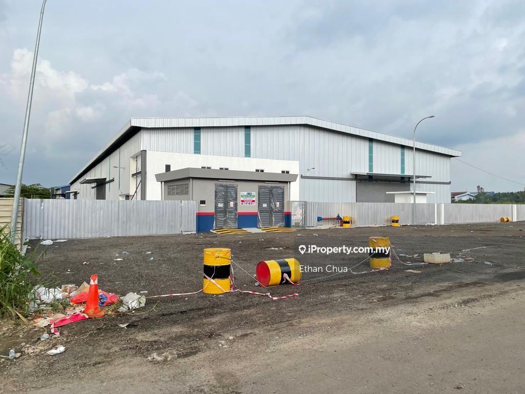Detached factory for Sale