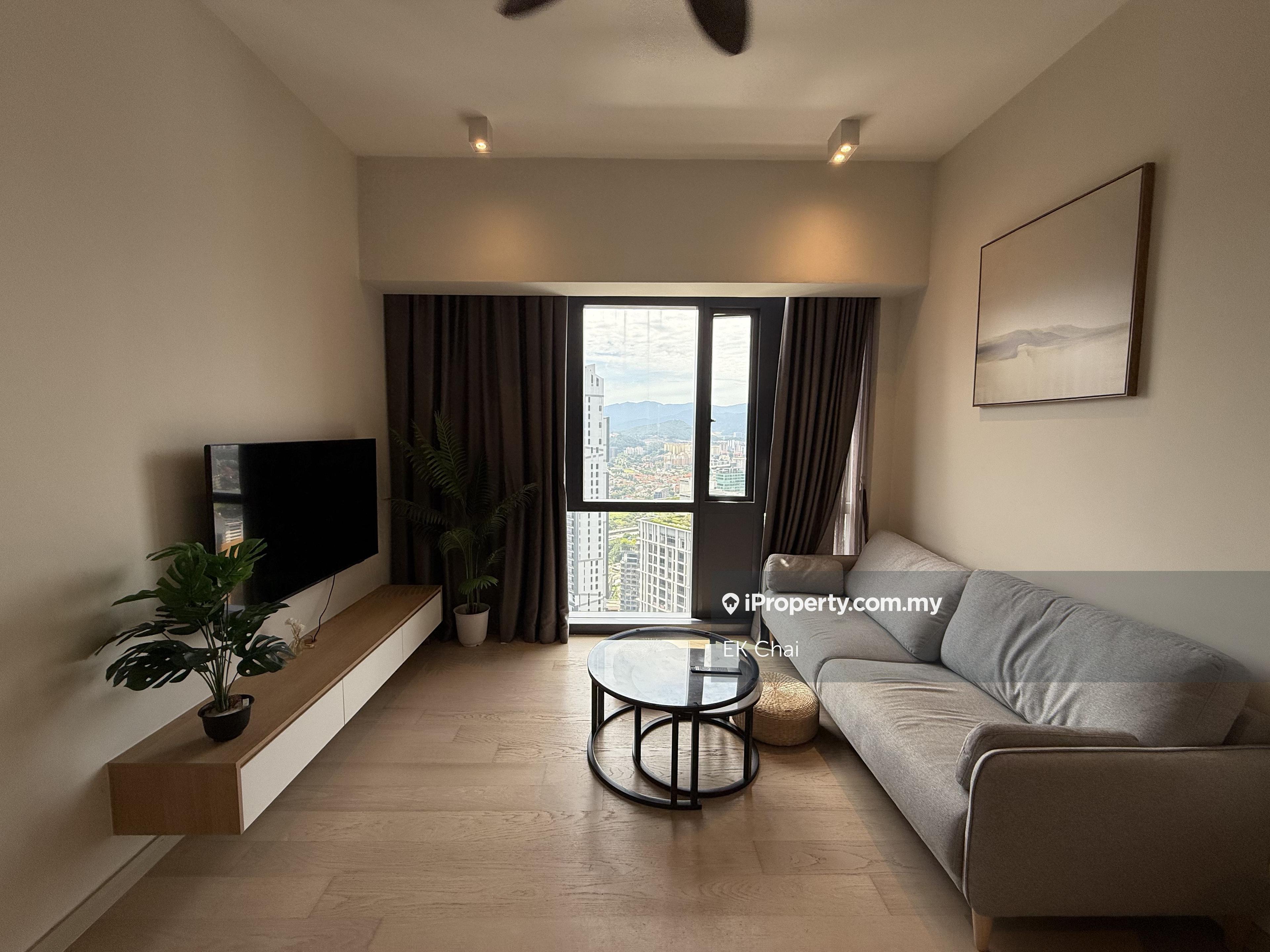 Nicely furnished. Ready to move in!