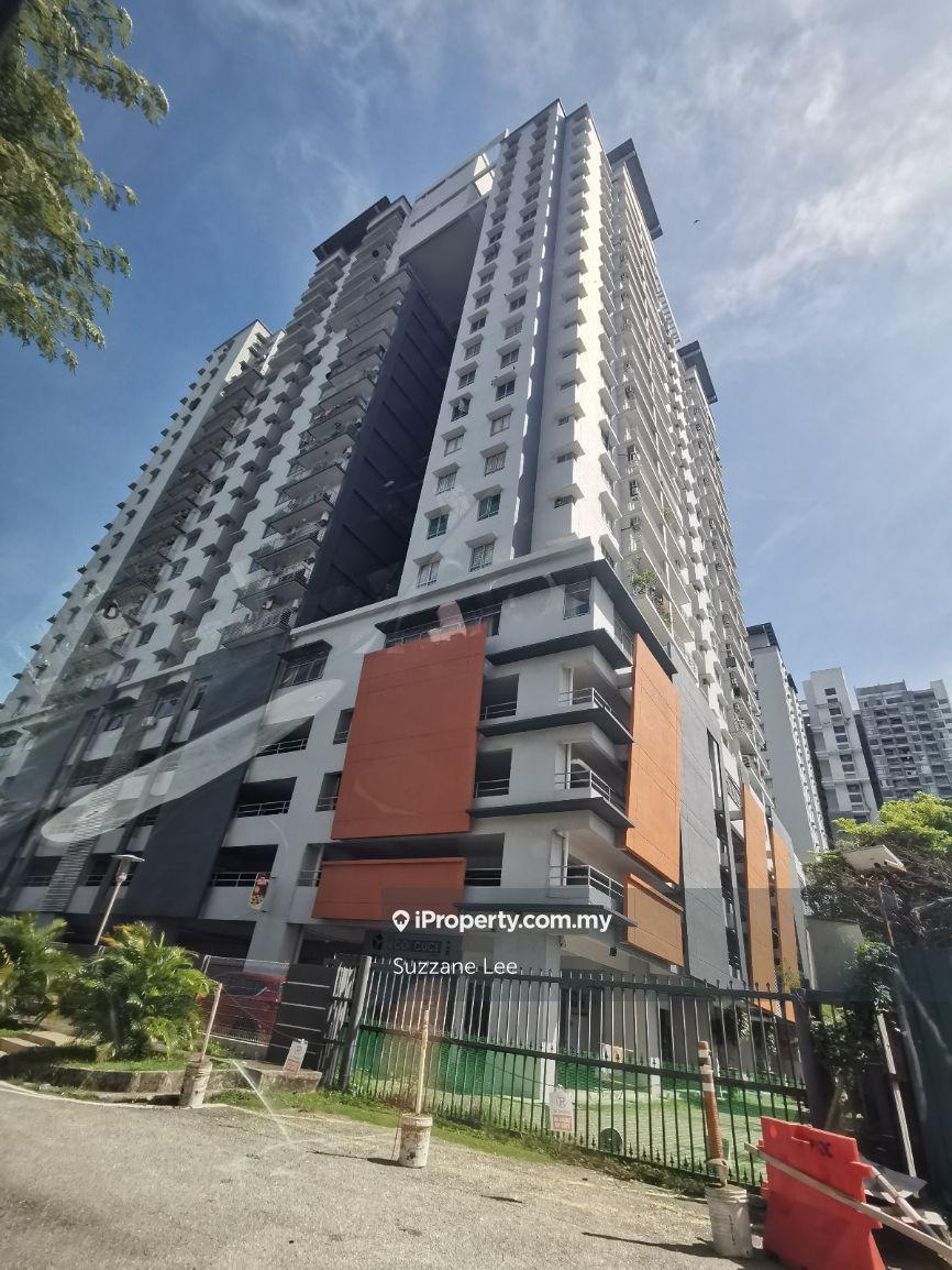 Sea view condominium for Sale