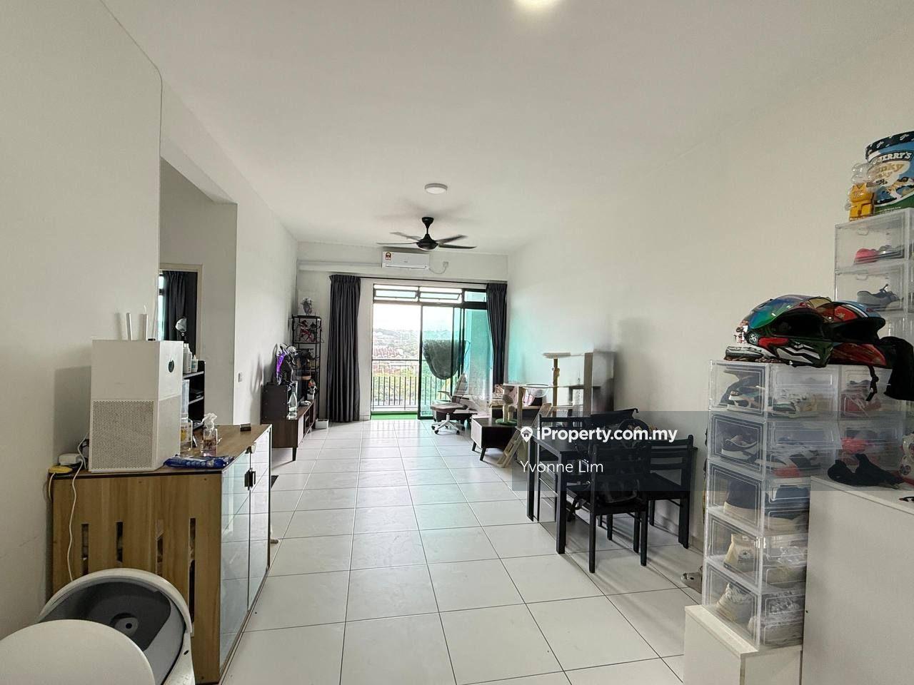 Sky Oasis Apartment, Setia Indah, 2 bedrooms, Partial furnished, gng