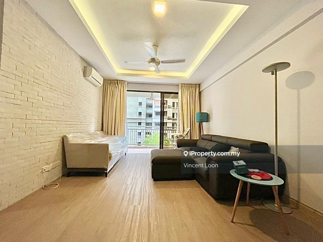 Tastefully Design Casa Kiara Unit For Sale !