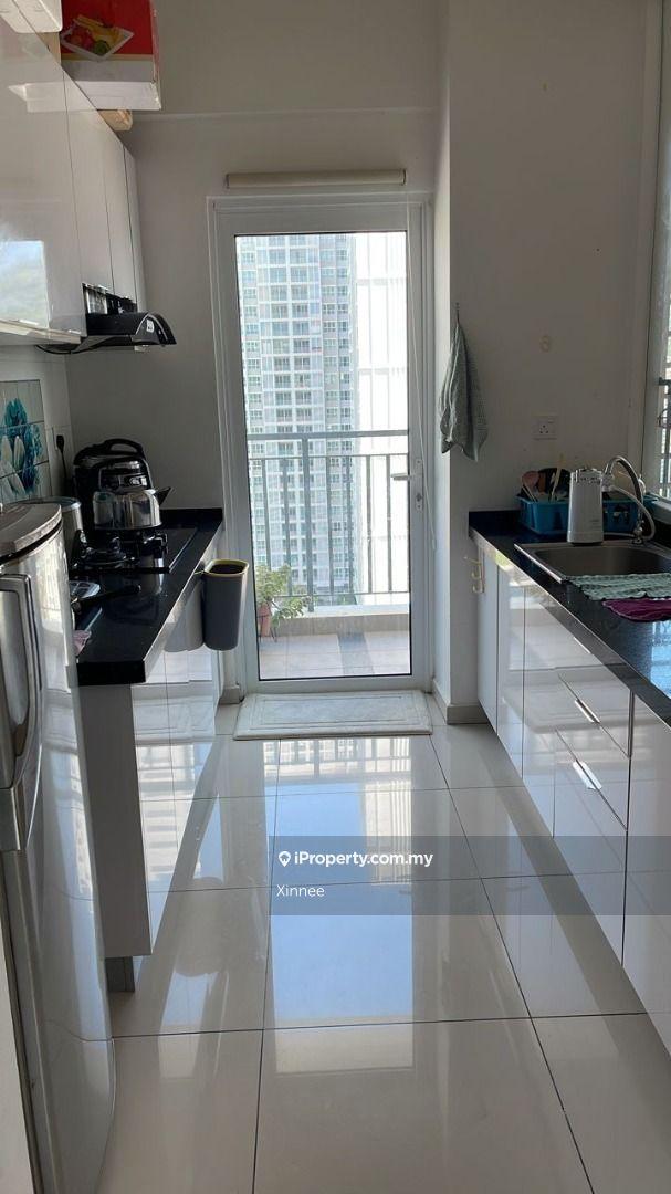 Best Buy Unit Imperial Residence 1100sf Partially Furnished 2 Car Park