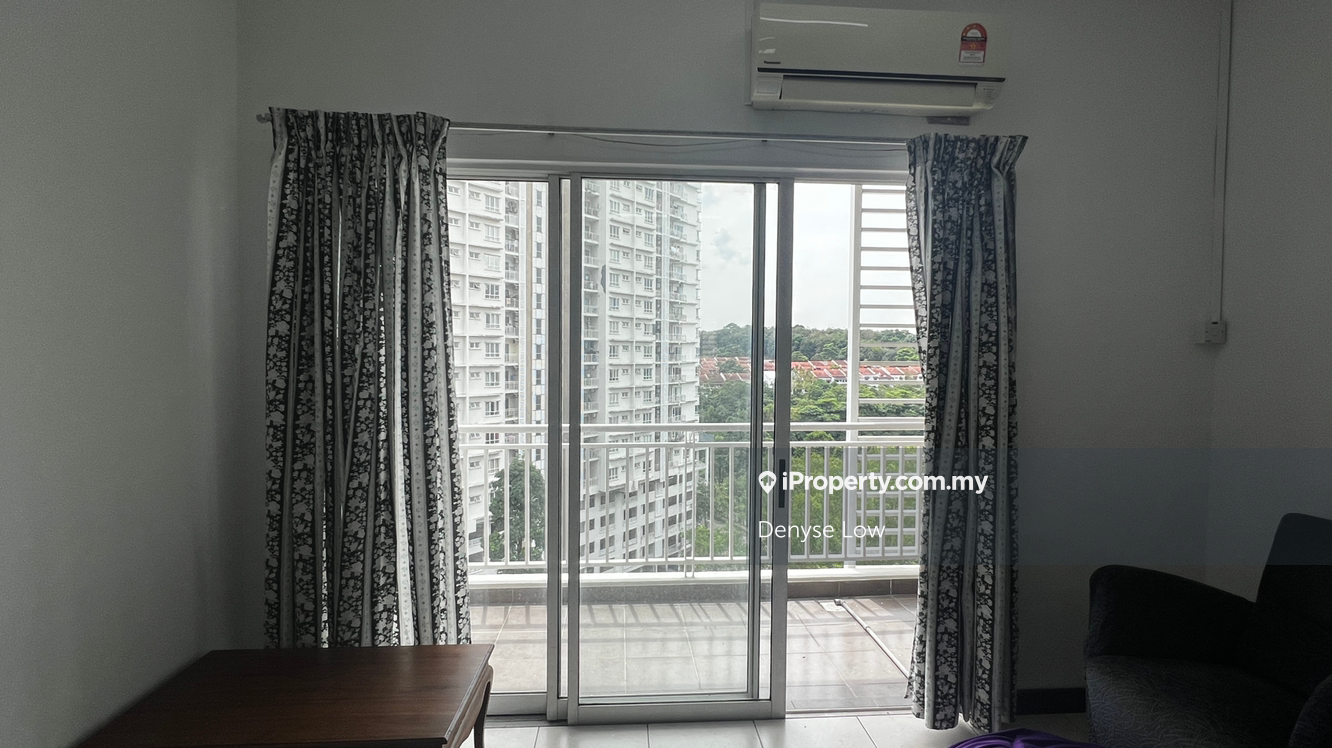 Walking distance to Mrt Kota Damansara, Segi University, Thompson