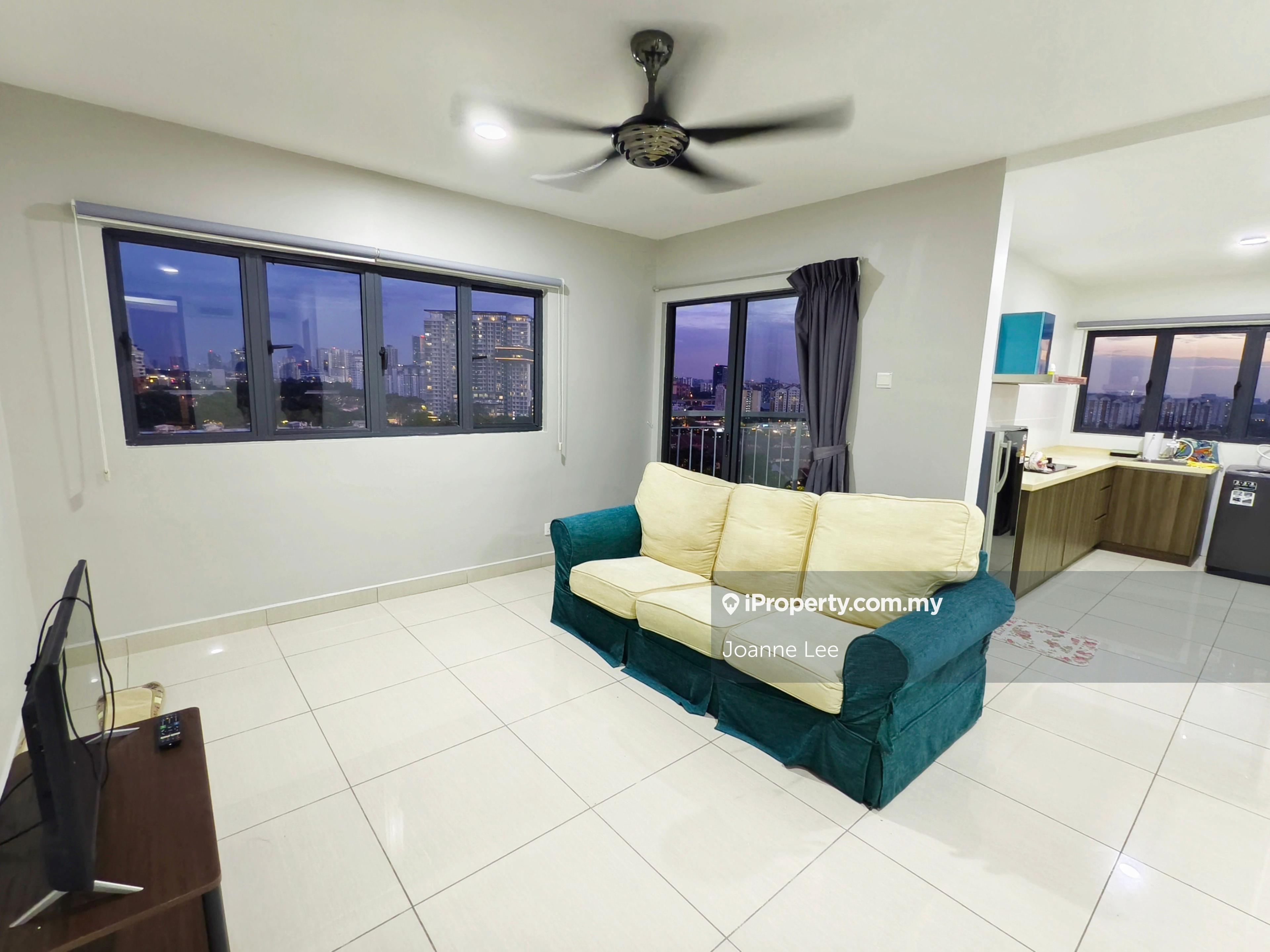 Fully furnished well kept unit