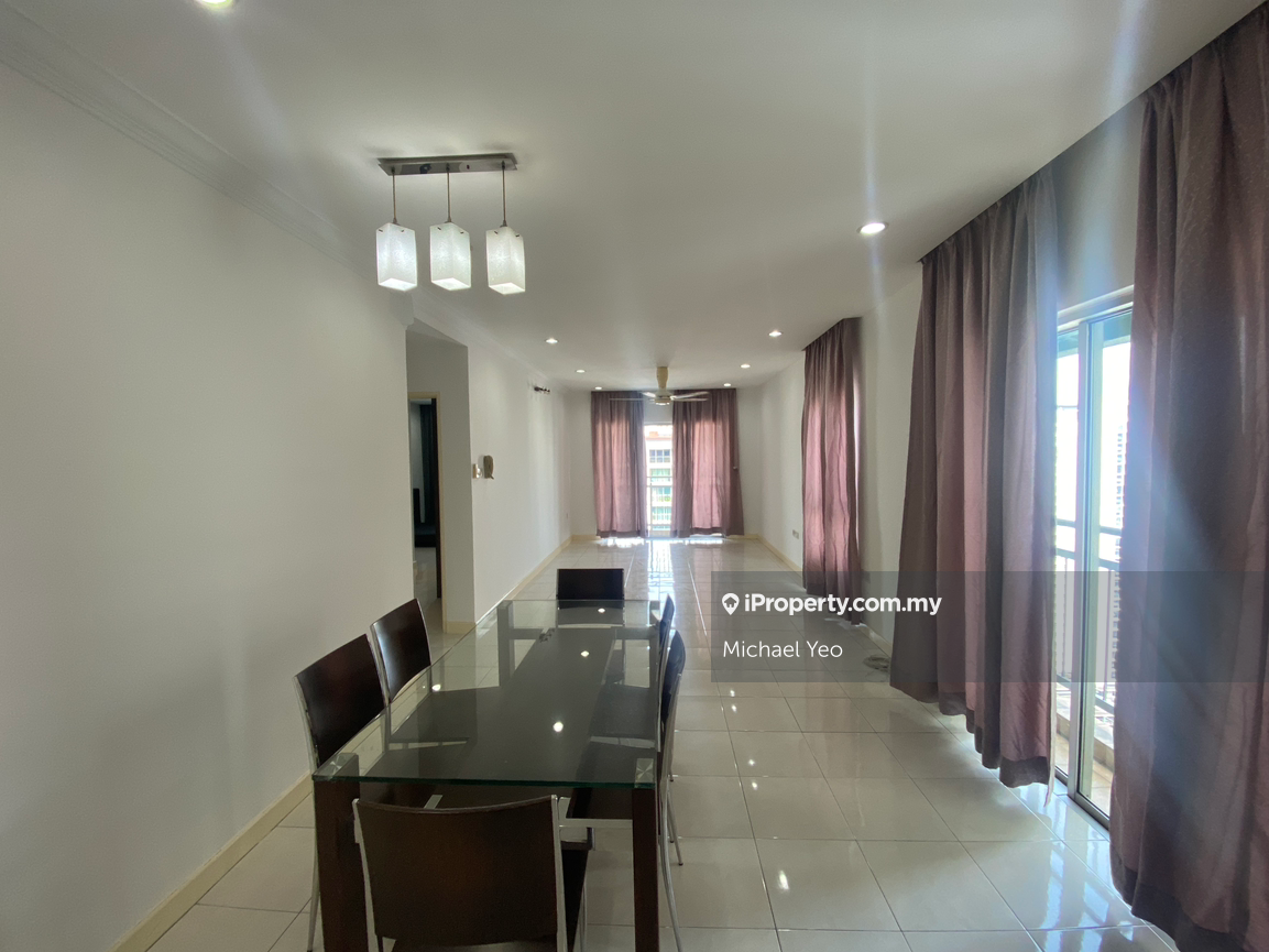 Metropolitan Square for Rent
