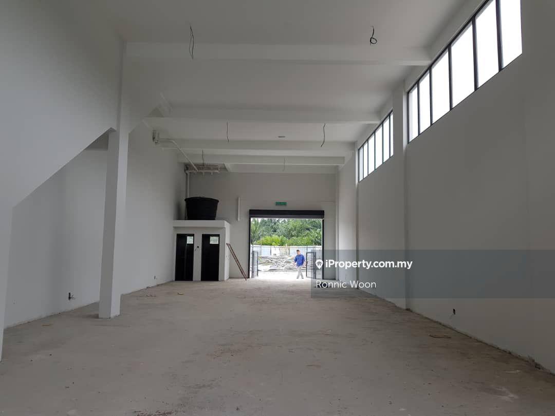 1.5 Storey Link Factory Warehouse at Kota Damansara For Sale