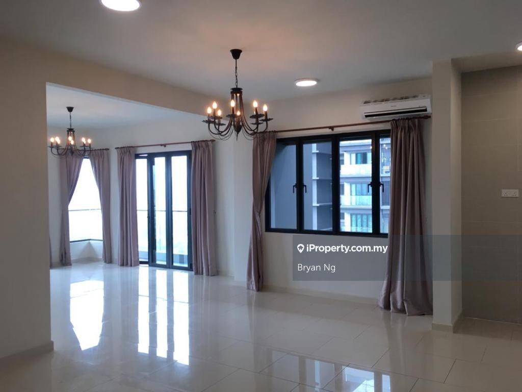 Below Market Prices , Kitchen Cabinet, Facing Genting , Corner Unit