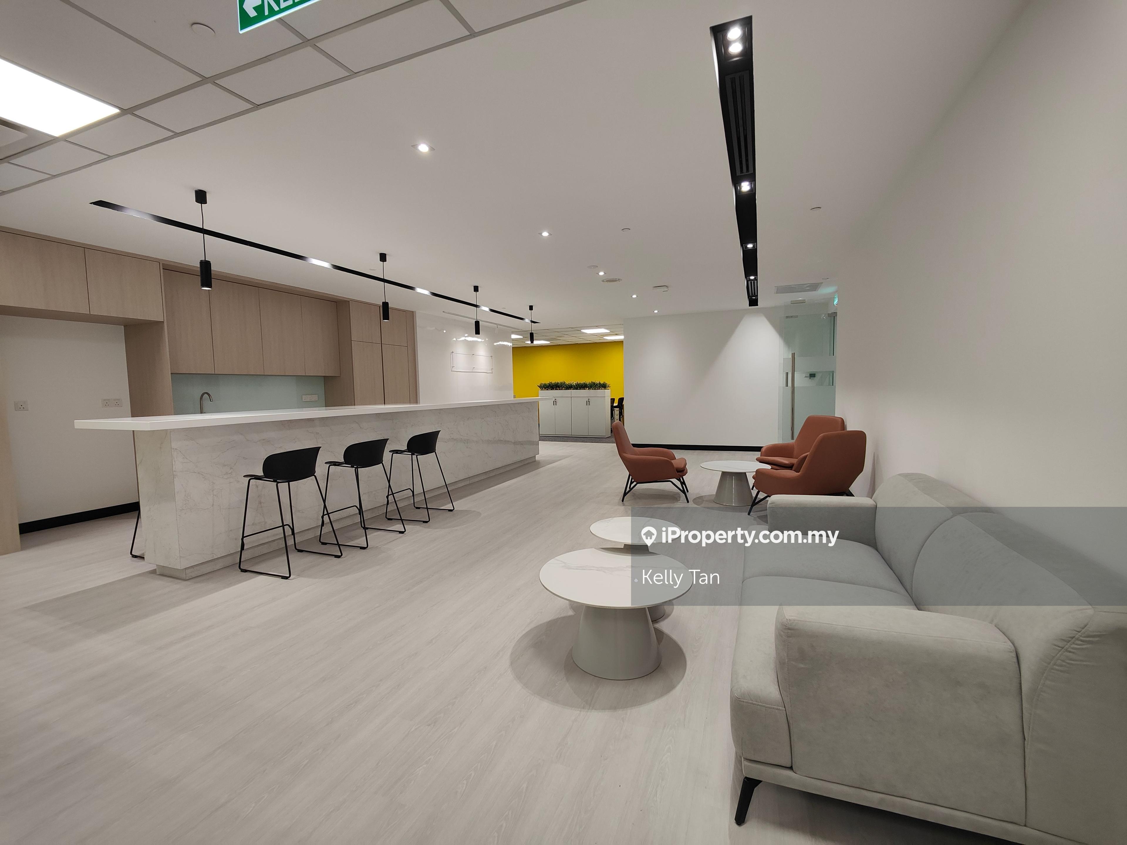 Minimalist Modern New Fitted & Furnished Office