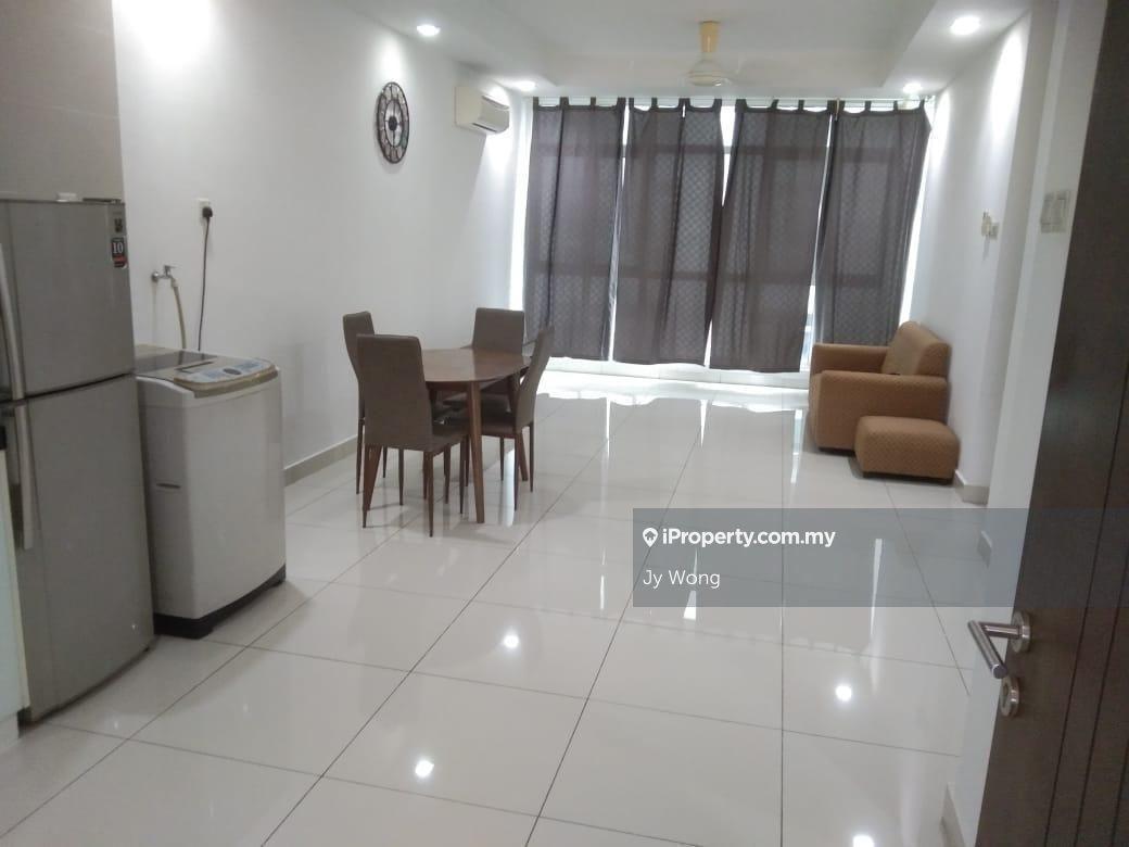 731sf, 2 Room 2 Bath, 2 Parking