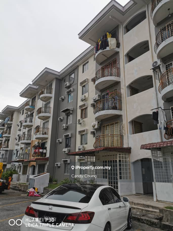 Convenient Location - very near to Taipan