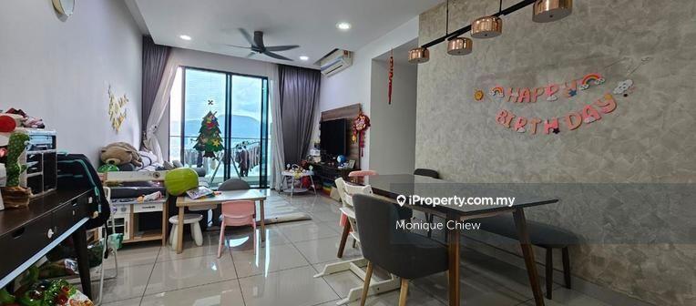 Renovated unit, move in condition, pool view