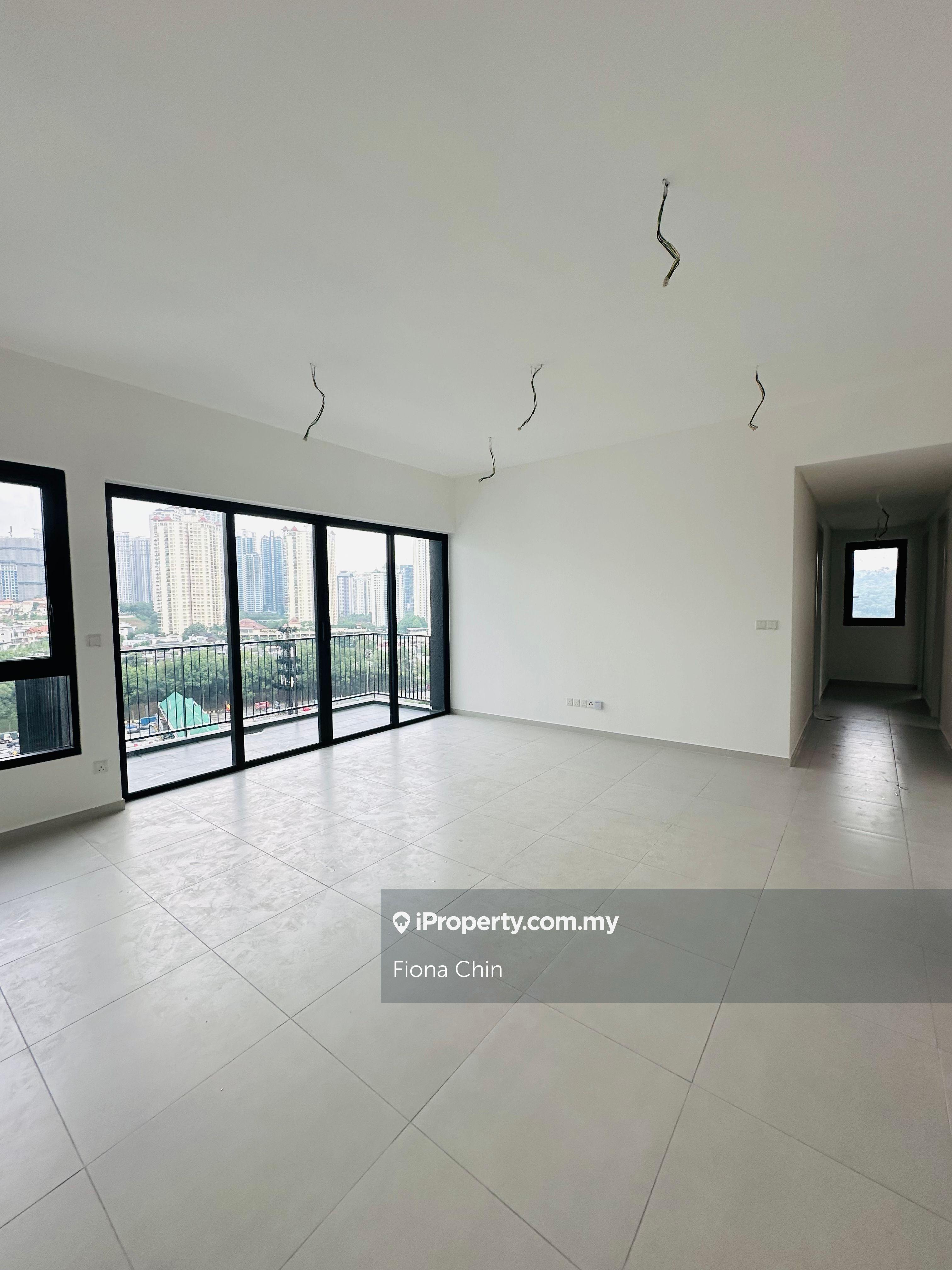 Newly vp, brand new condo, partial furnish