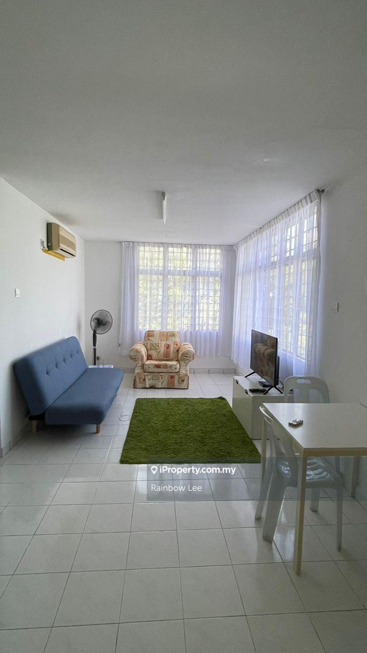 Dual Key Penthouse for Rent at Bukit Permata Villa