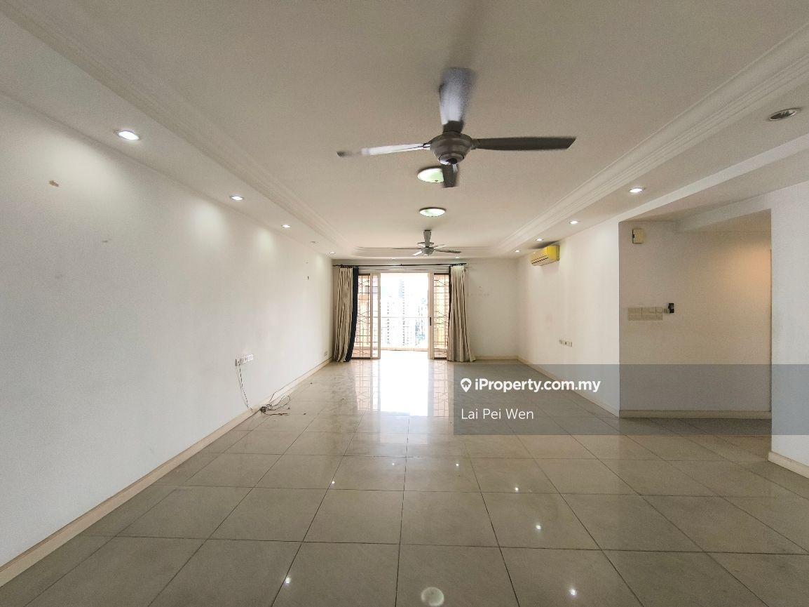 Spacious layout at Cendana 