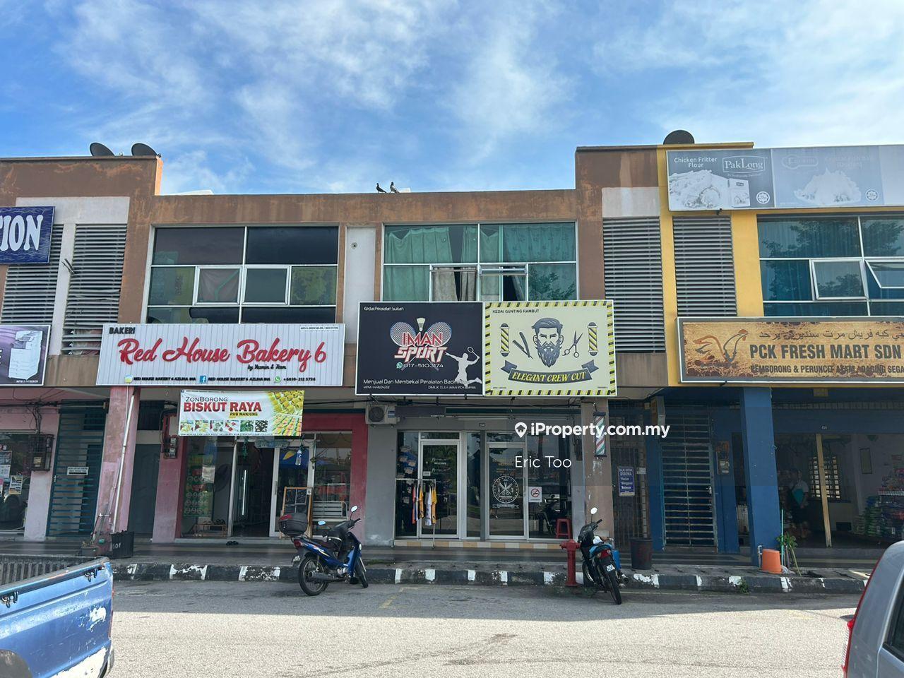2 storey Shop Lot For Sale@Bandar Baru Seri Manjung