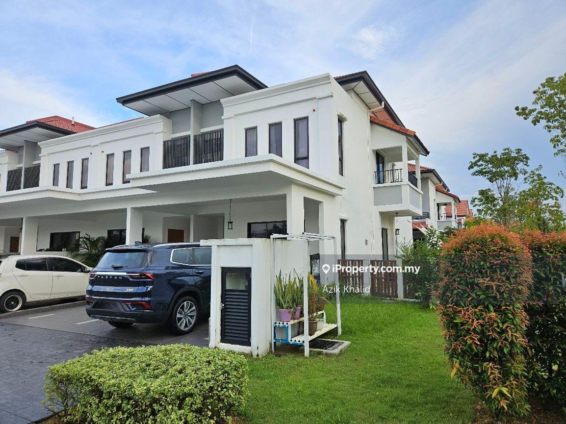 Corner lot terrace setia tropika setia eco glades freehold cyberjaya