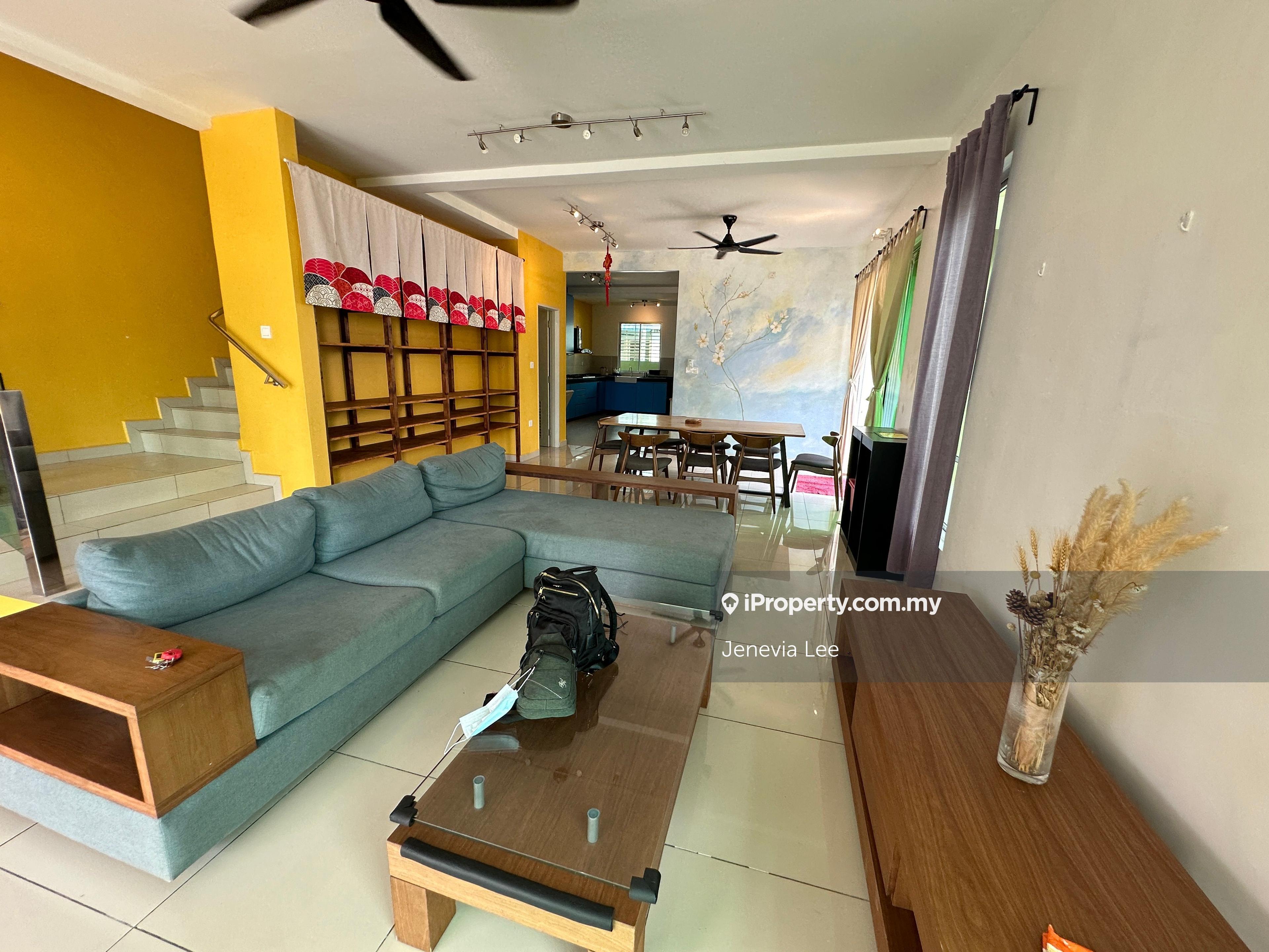 2 Storey Terrace House End Lot with Land