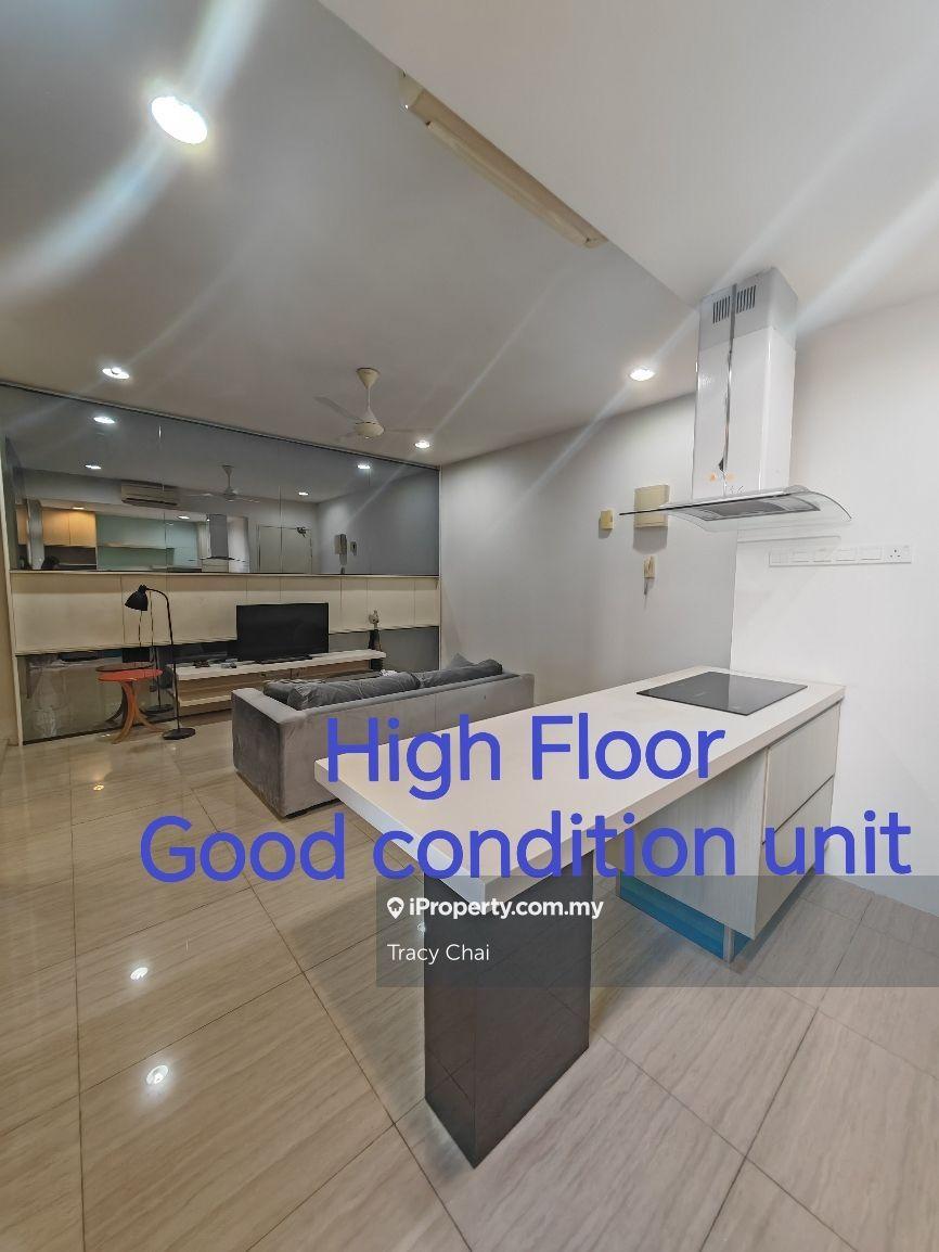 High floor, Nice unblock kl city view, Good condition