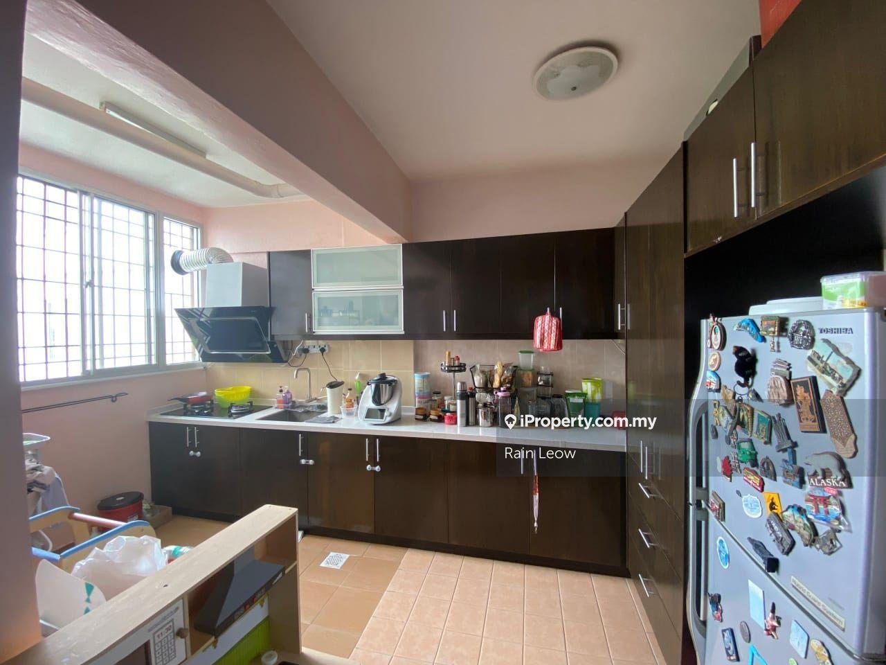 Pangsapuri Seri Pinang At Bukit Serdang, Seri Kembangan For Sale!