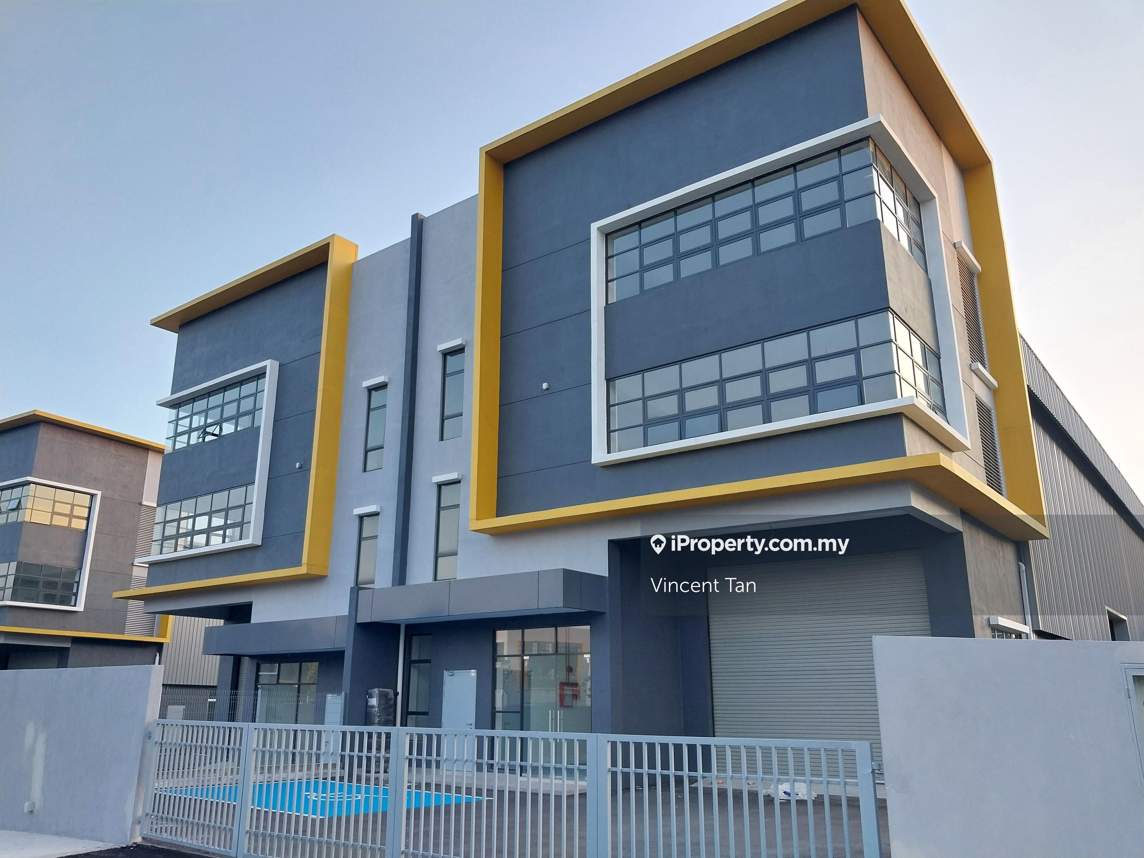 3 Storey Semi Detached Factory In xme business park nilai(many units)
