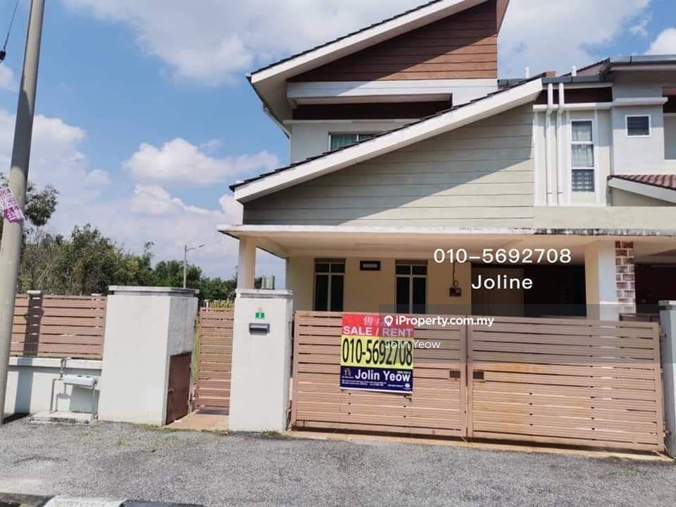 Corner Semi -D For Sale Lahat mines