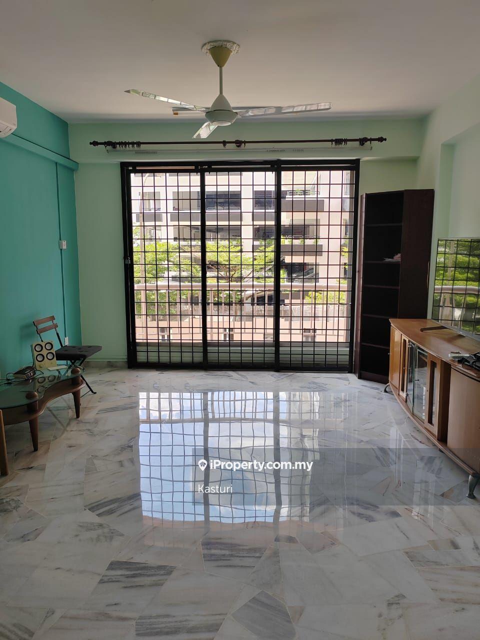 Desa gembira condo, happy garden walking distance nsk