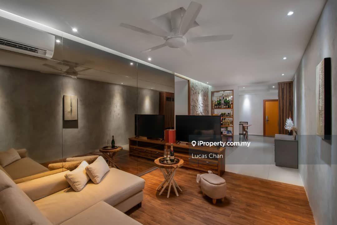 Palace Court 1313sqft Fully Furnished KLCC View 2 Carpark For Sale
