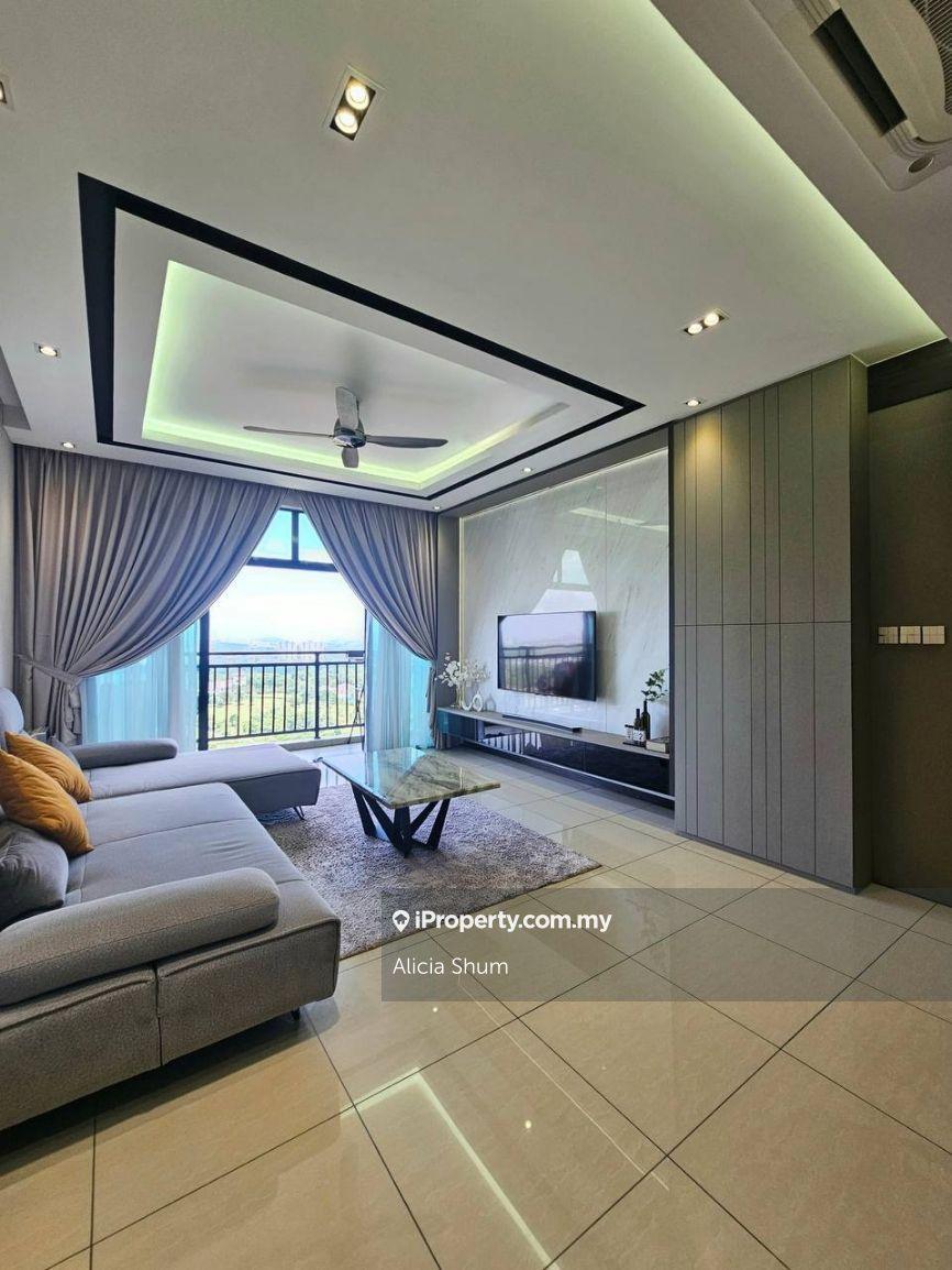 Molek Regency Renovated 4 Bedrooms unit for Sale 