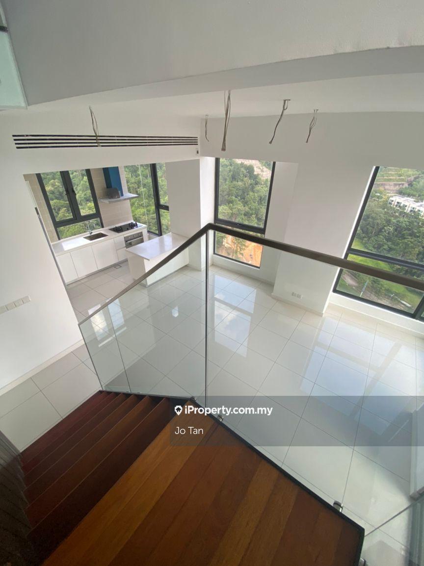 Brand new unit Duplex for sale & well kept condition
