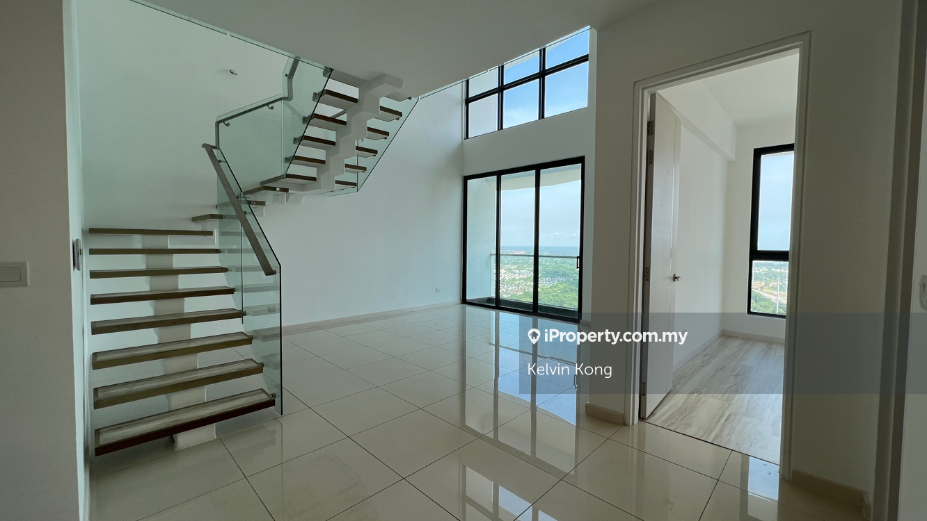 Super nice duplex unit at medini macrolink