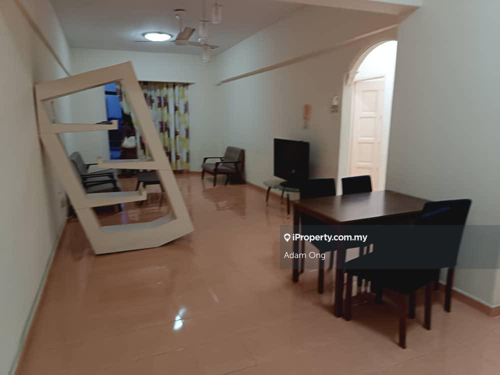 Straits Court Condominium Fully Furnish For Rent