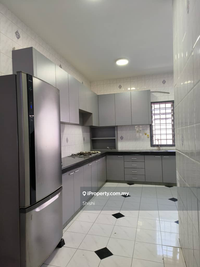 Skudai baru hang kasturi double storey 22x70 fully furnished for rent