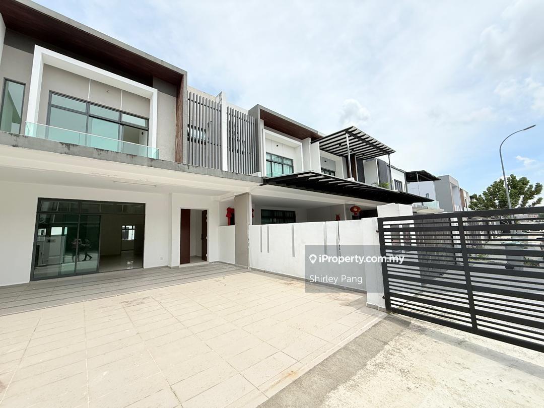 Danga Sutera 24x72 Superlink Terrace House