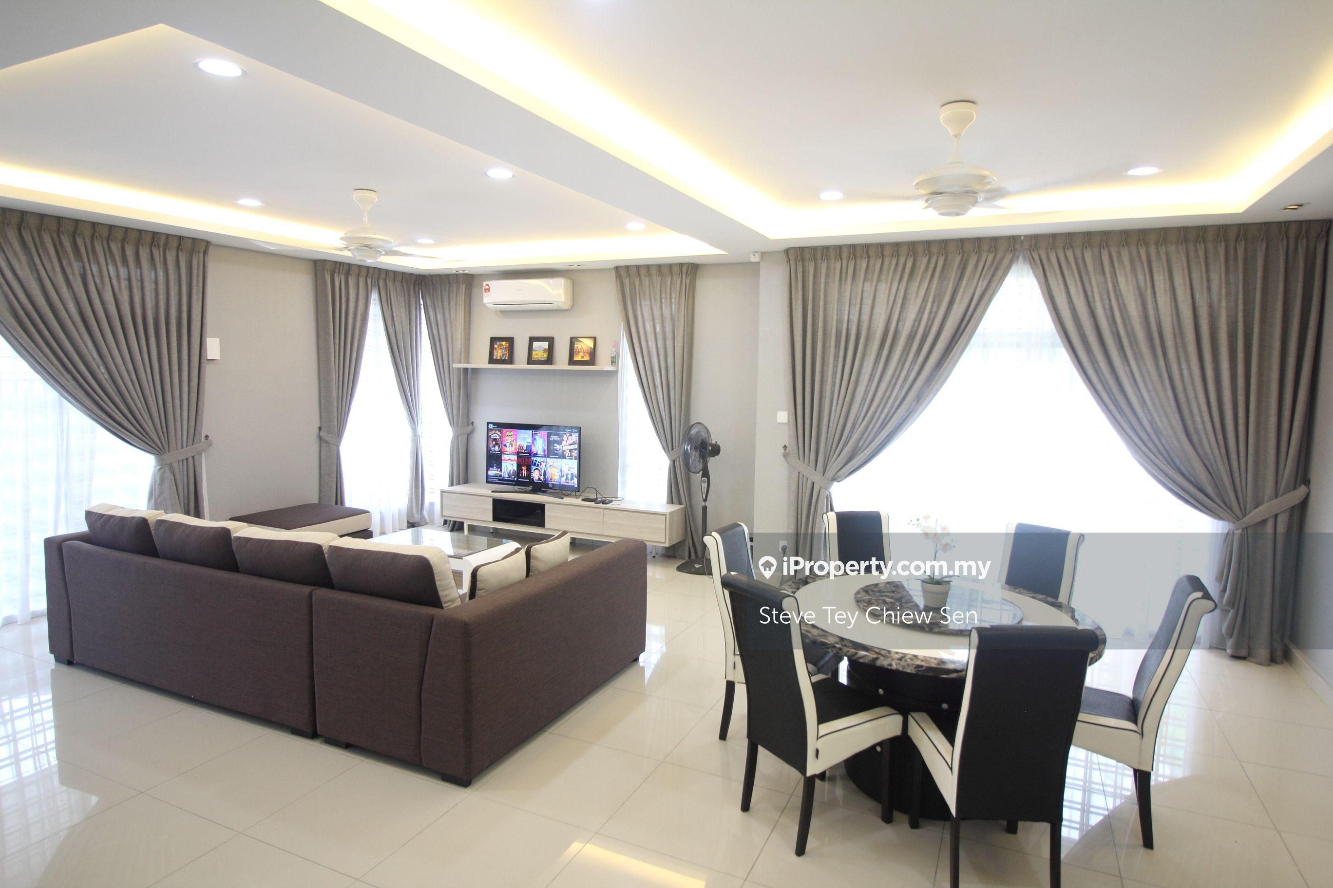 Permas- Senibong Villa Semi D @ Corner Lot for sale