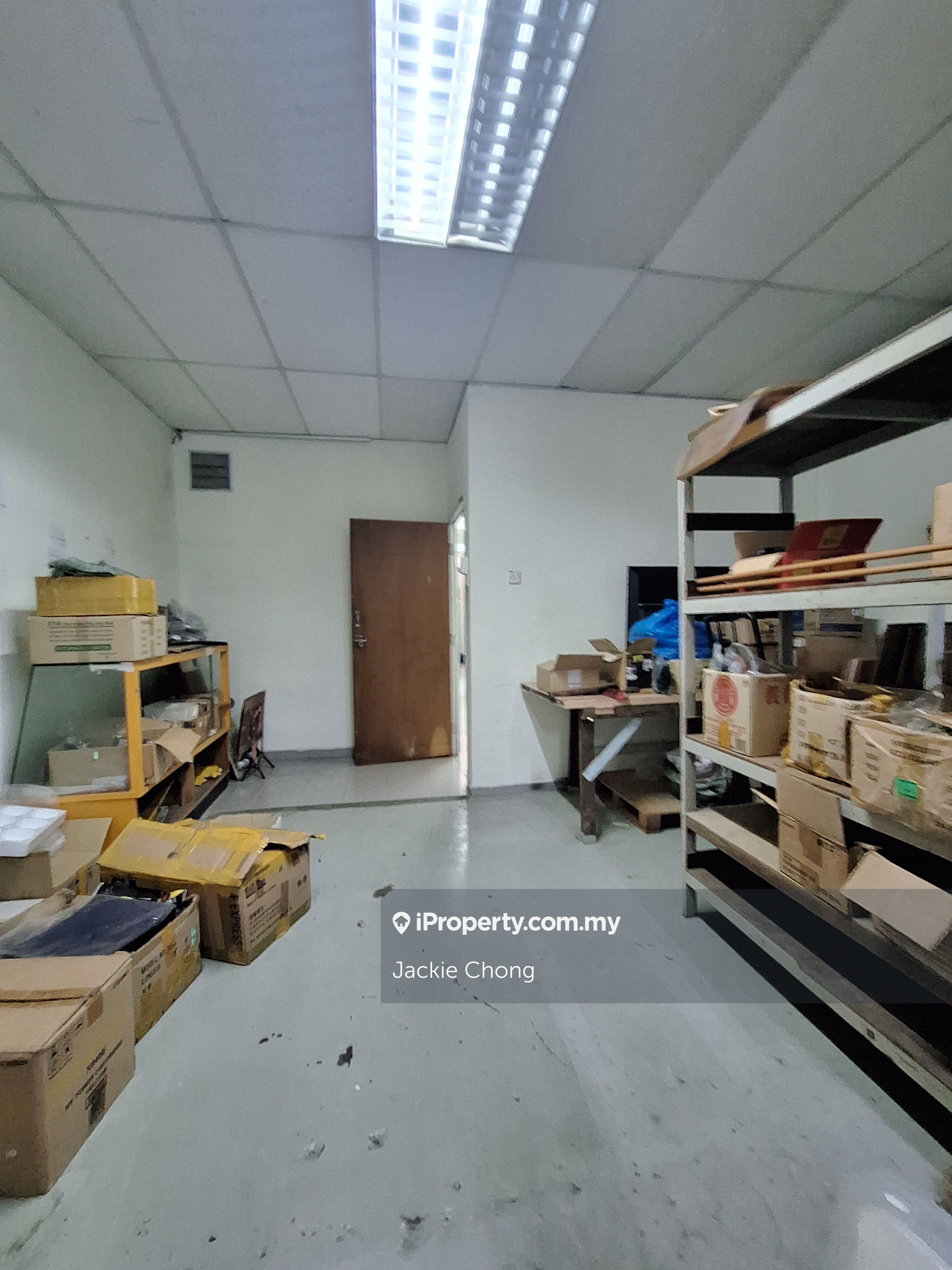 2 Storey Shop, OUG for rent