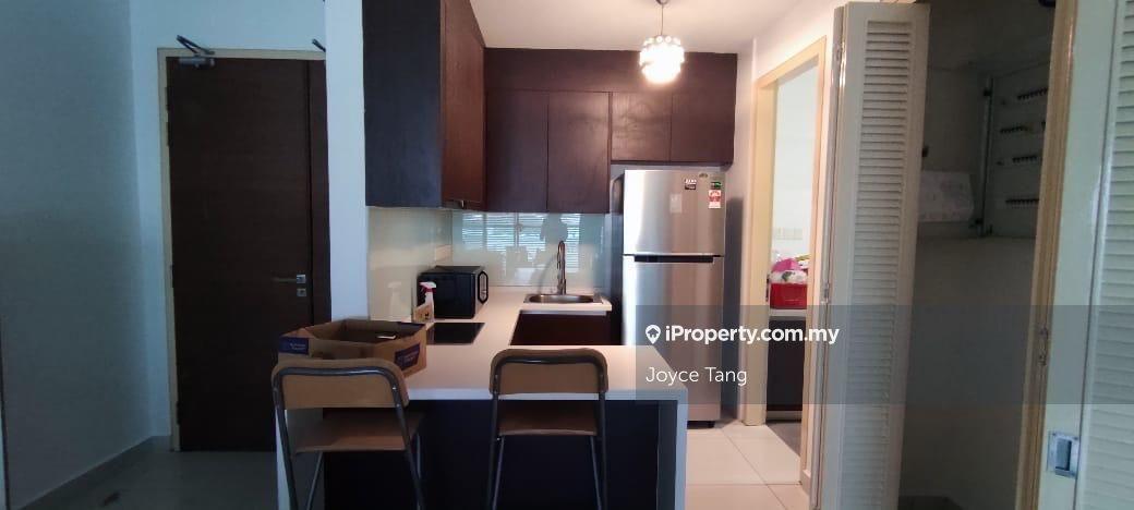 Modern 3 bedroom unit in isola subang jaya prime location