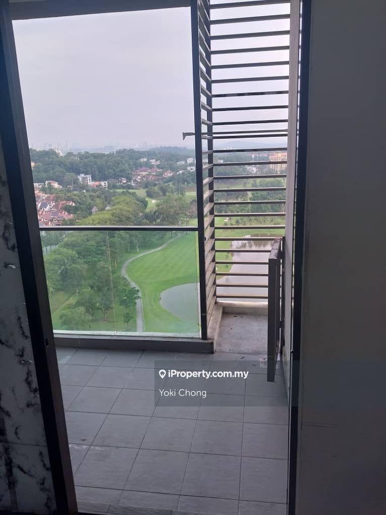 Suria Putra Residence Partly Furinshed Facing Beautiful Golf View