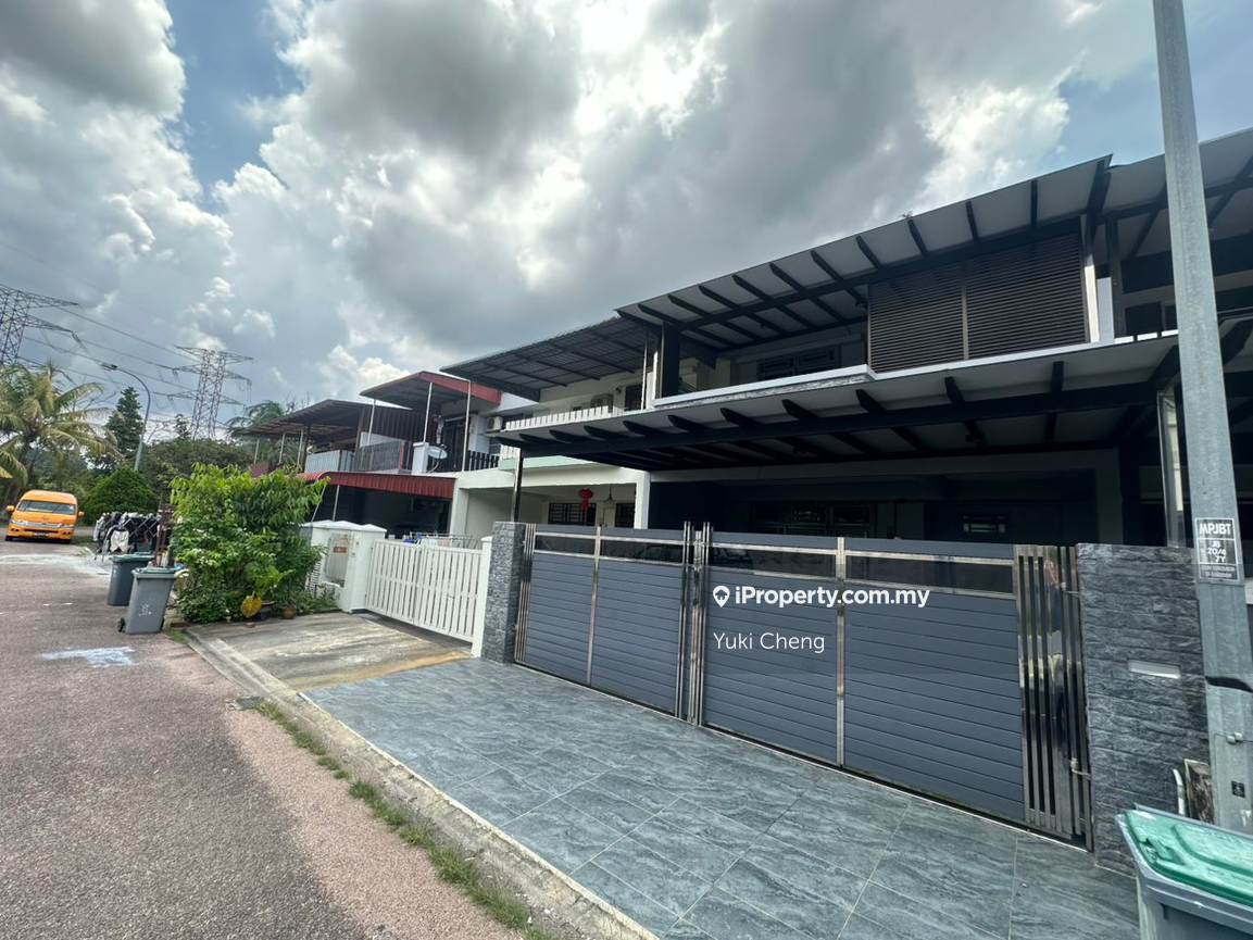 Gated Guarded, Fully Renovated with Furnished 