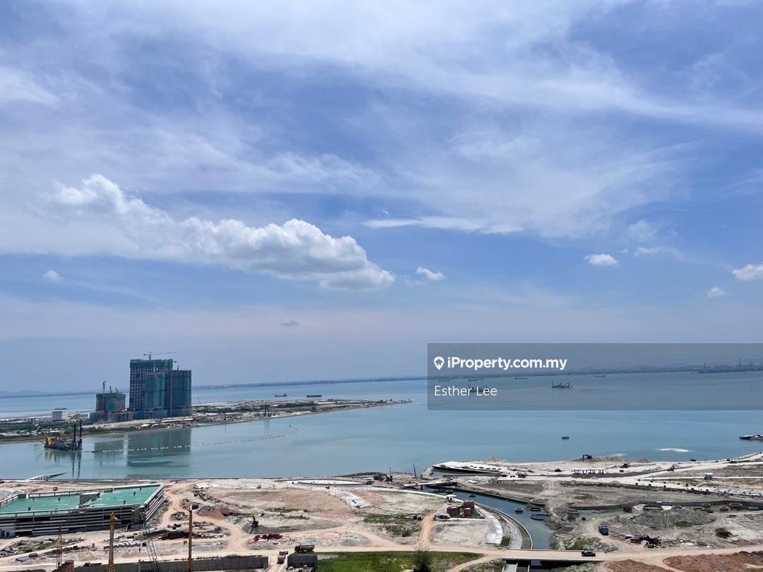 The Regency fully Seaview under market value @ Gurney Drive