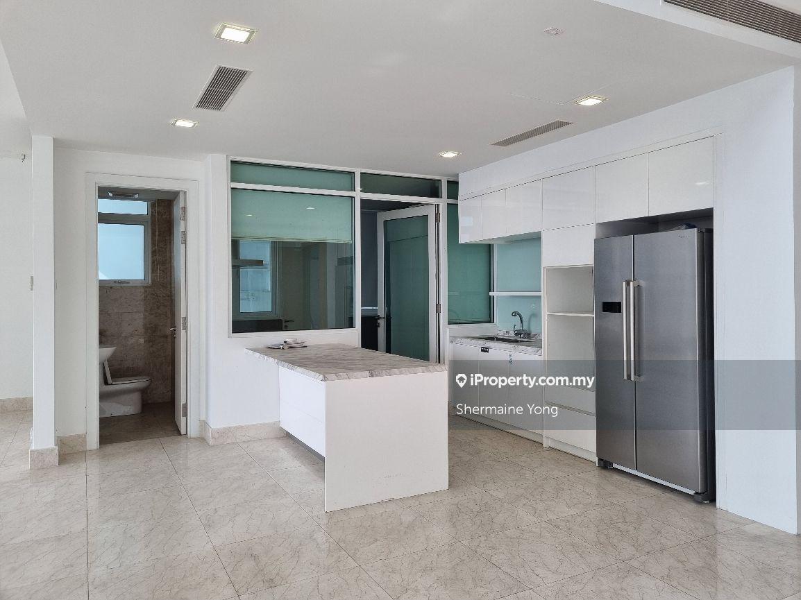 Luxury Penthouse in Kenny Hills Residence For Sale 