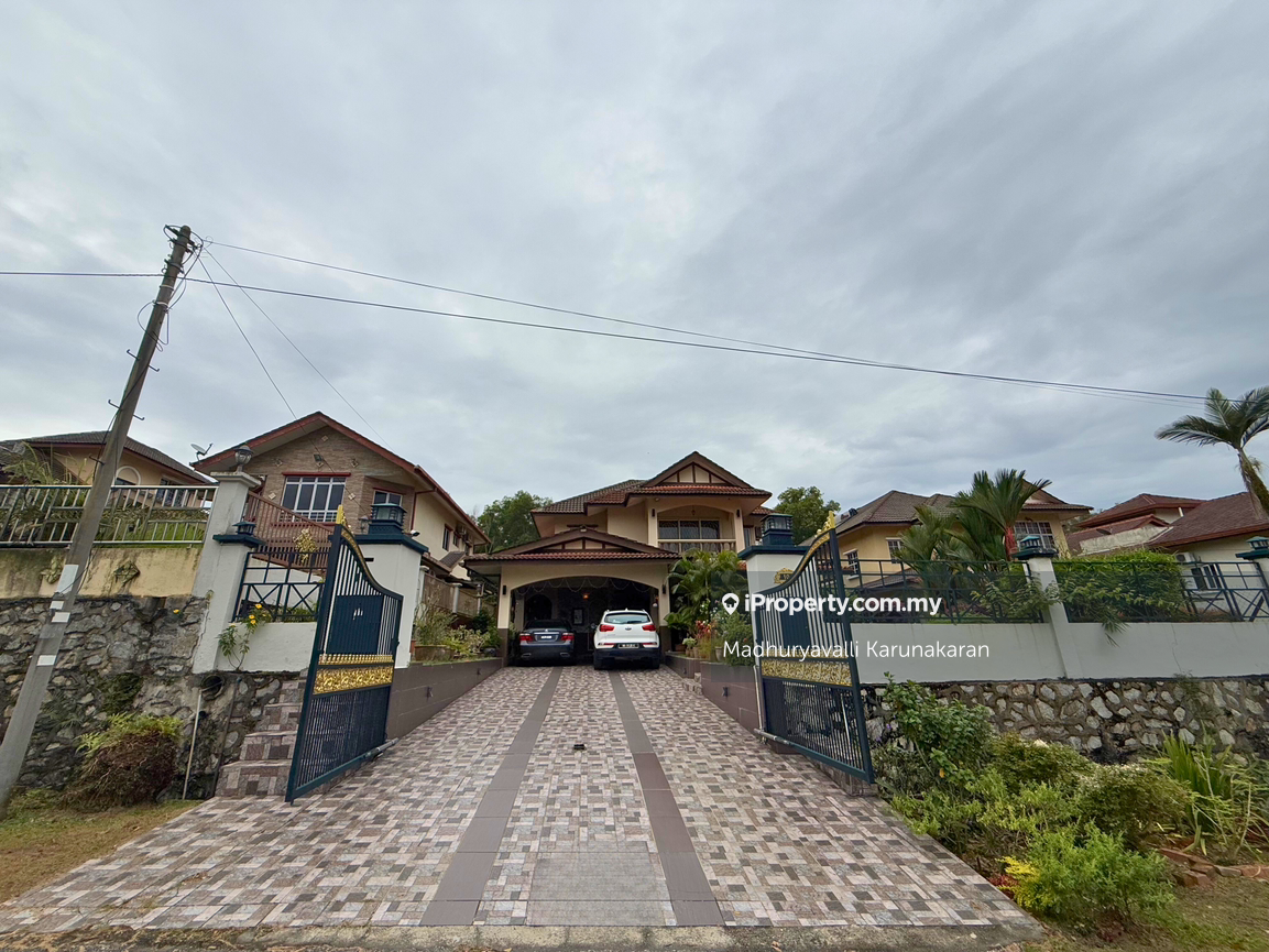 Fully Furnished Double Storey Bungalow in Fasa 6 For Sale