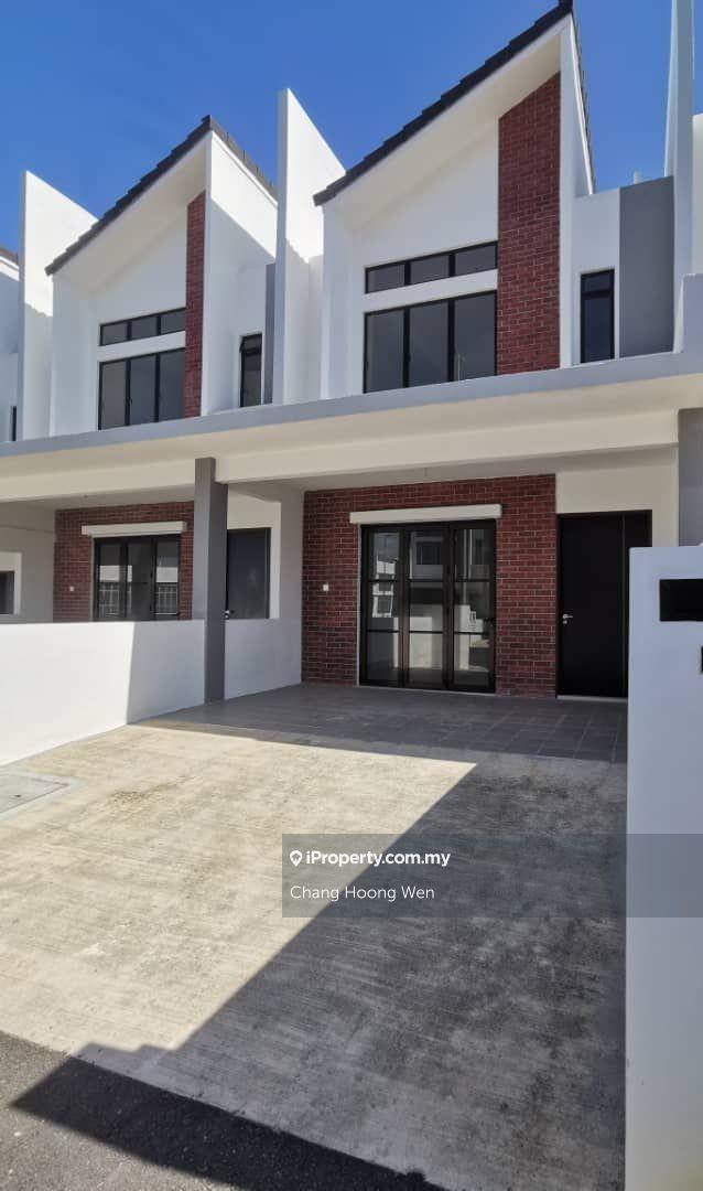 Bukit Pelali 2 storey empty unit Rapid Petronas Pengerang