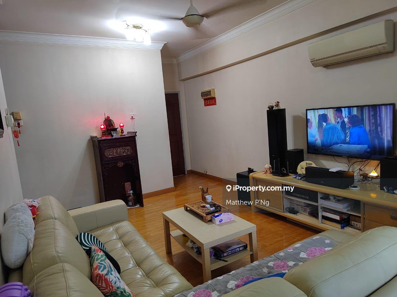 Mutiara Place - Fully Renovated - 1100' - Middle Floor - Greenlane