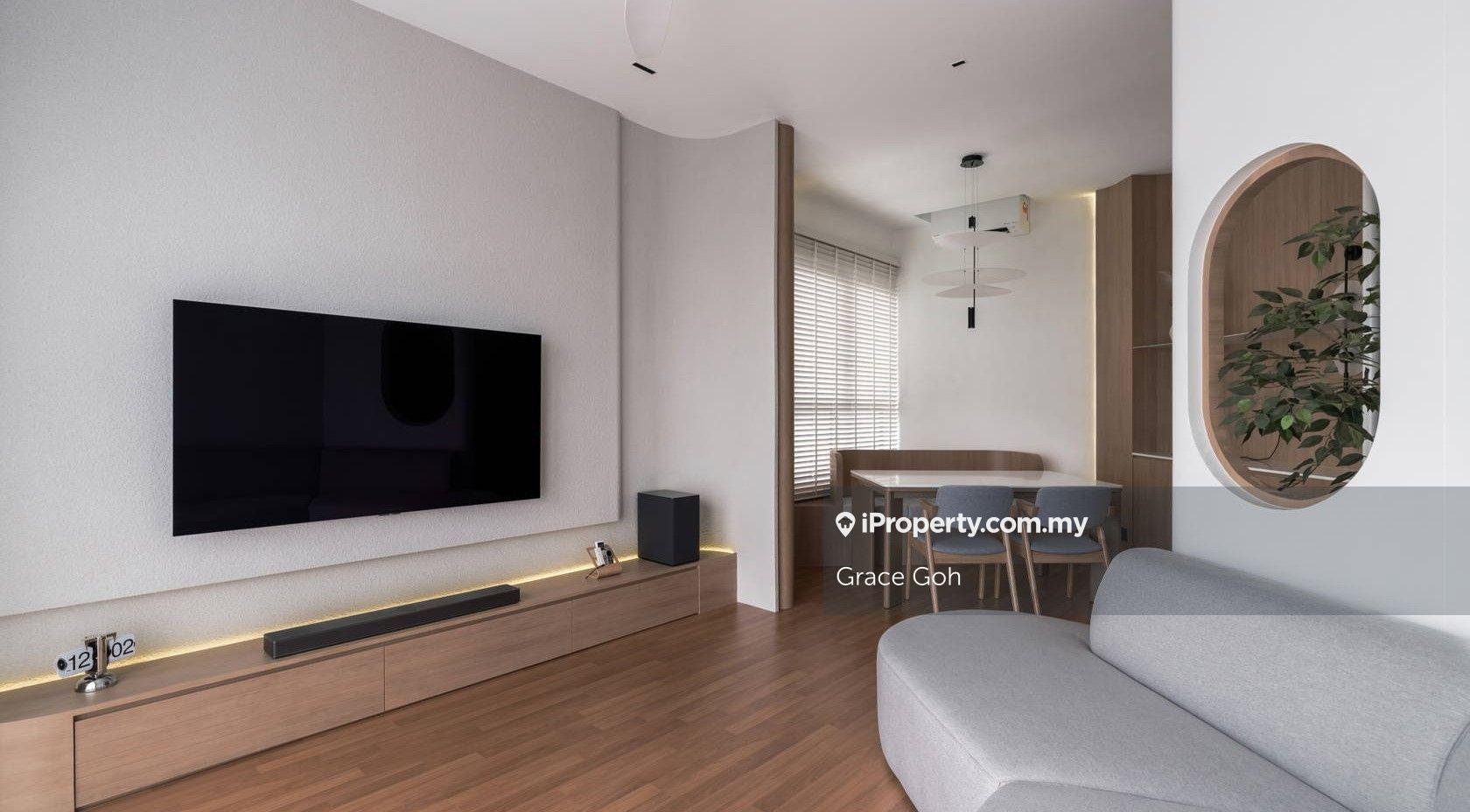 Ready Move In / Freehold / Beside mall & Shop / Cash Back /Free All Lg