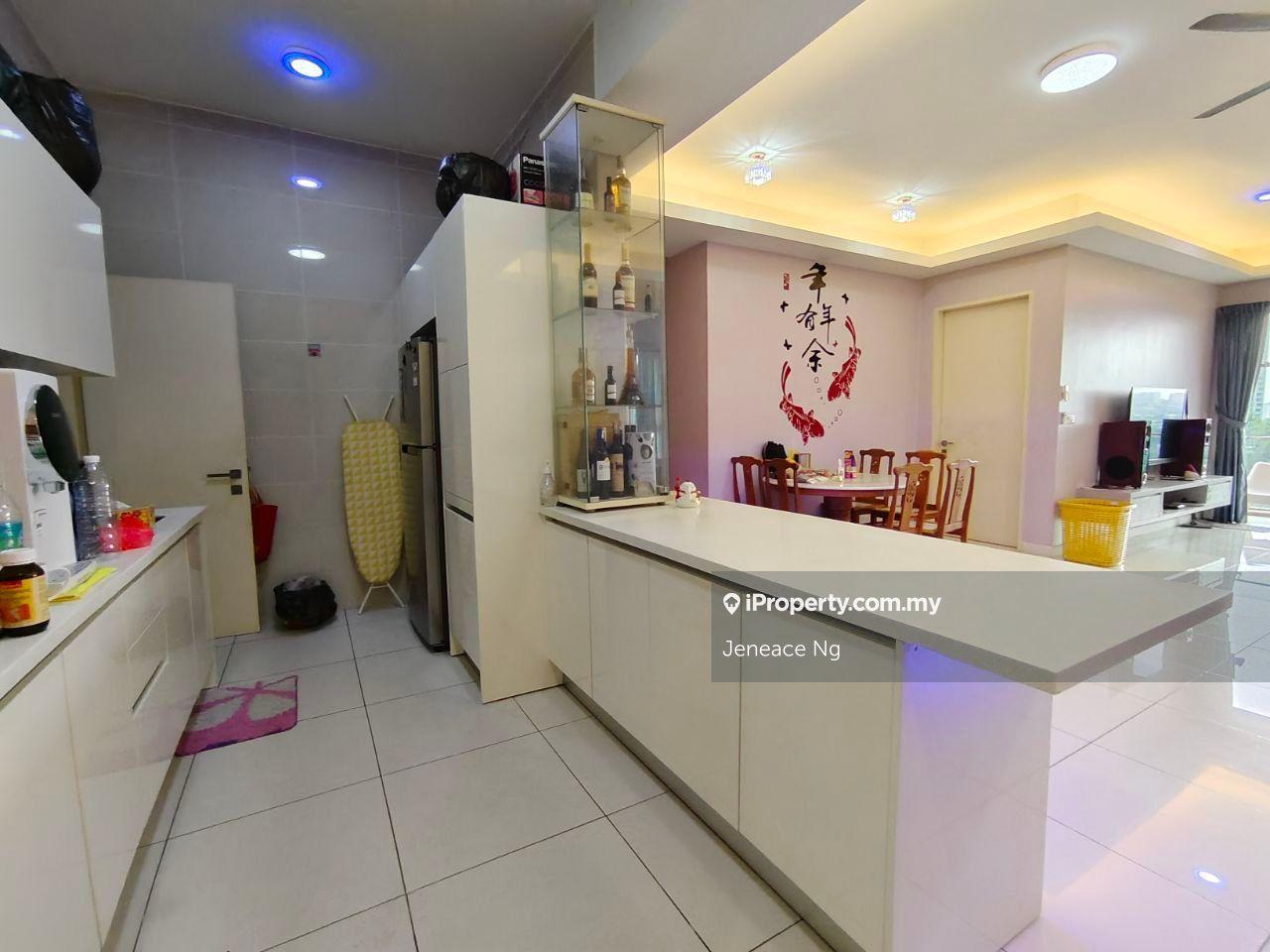 Greenery Scene Corner Freehold full fitted New Building Puchong jaya